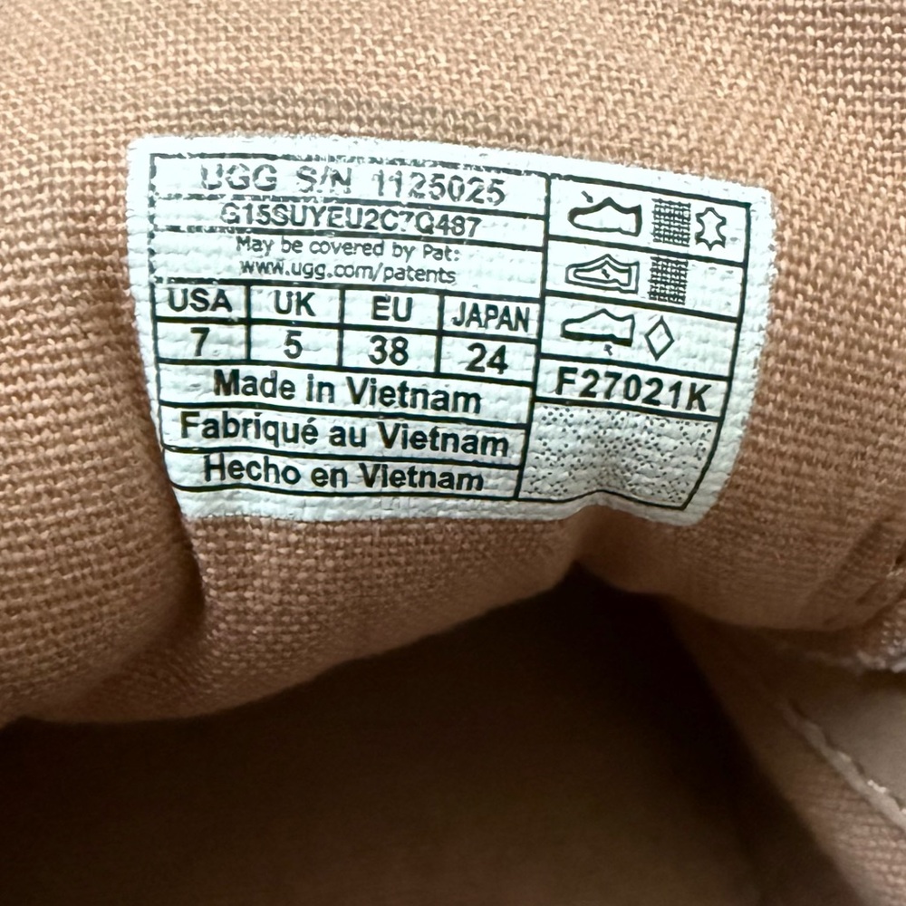 UGG Marin Lace Logo Sneaker Size 7 - Picture 11 of 11